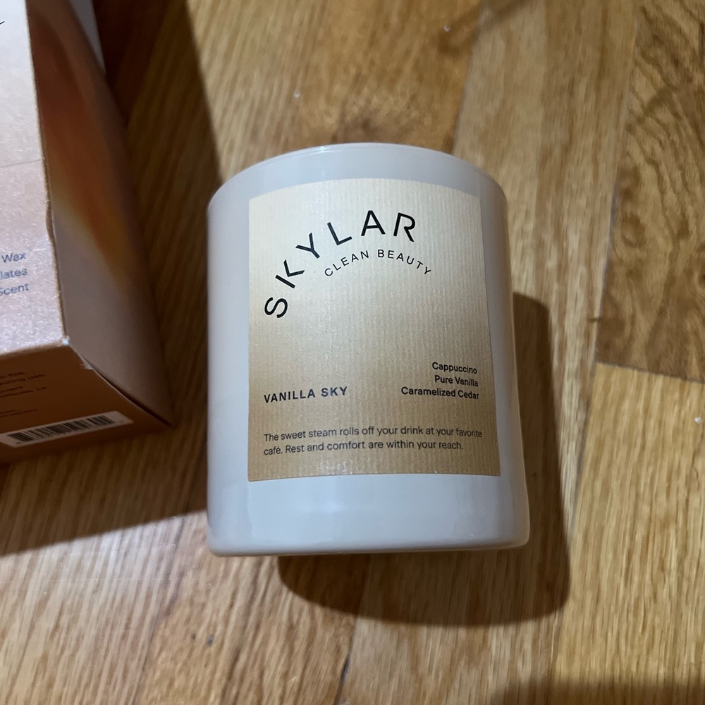 Brand new Skylar vanilla sky 8oz candle